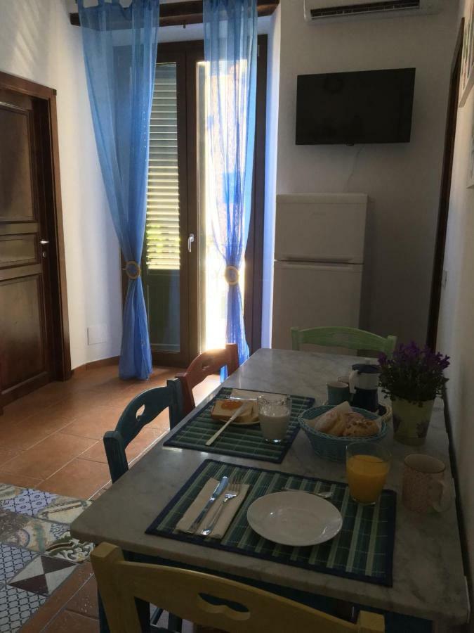 Casa Vacanze Villa D'Orleans Palermo Buitenkant foto