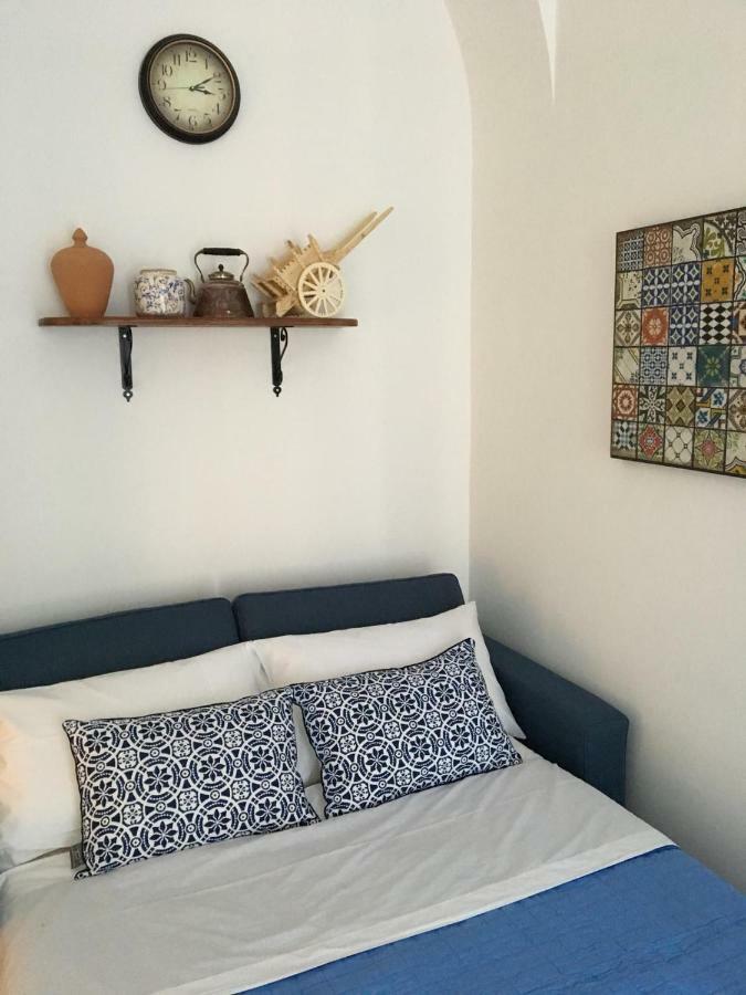 Casa Vacanze Villa D'Orleans Palermo Buitenkant foto