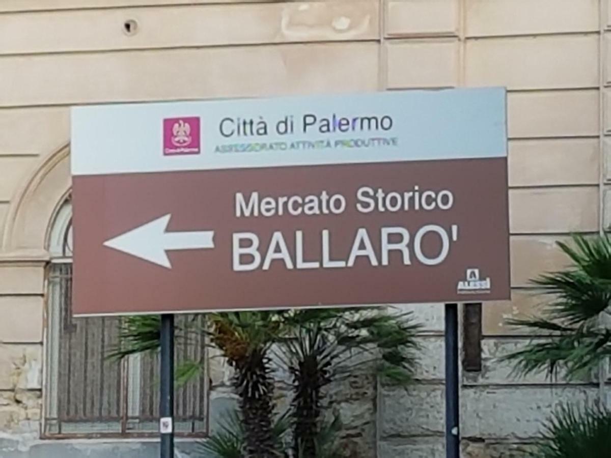 Casa Vacanze Villa D'Orleans Palermo Buitenkant foto