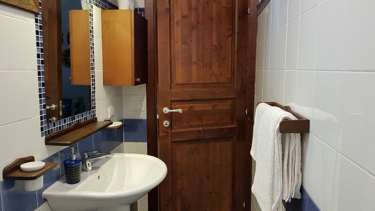 Casa Vacanze Villa D'Orleans Palermo Buitenkant foto
